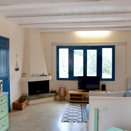 Charming Stone 1 - Minutes From Port Feriehus